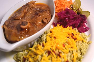 Mijoté d'agneau au safran accompagné de riz