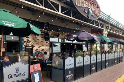 Terrasse   © McKibbin's Irish Pub (Pointe-Claire)