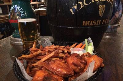 Ailes de poulet   © McKibbin's Irish Pub (Pointe-Claire)