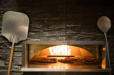 Industria Pizzeria + Bar (Anjou)