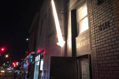 Entrée en soirée   © Taverne Atlantic