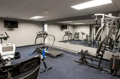Salle d'entraînement   © Hôtel Quality Inn Rouyn-Noranda