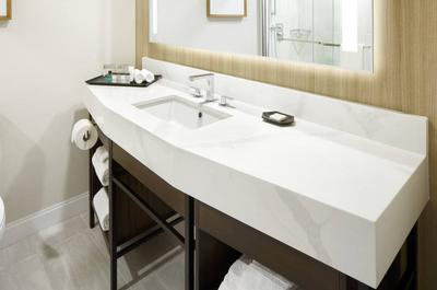 Salle de bains - Vanité   © Le Centre Sheraton Montréal