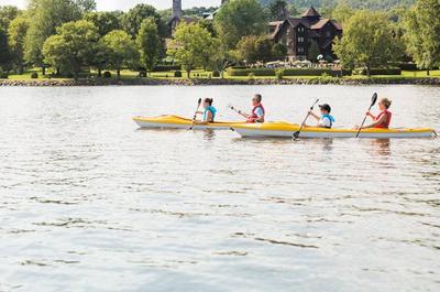 Kayak Fairmont Le Château Montebello   © Fairmont Le Château Montebello