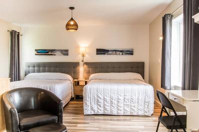 Motel 2 lits Queen et balcon   © L.Gagnon