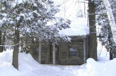 Maisonnette Sous-Bois
