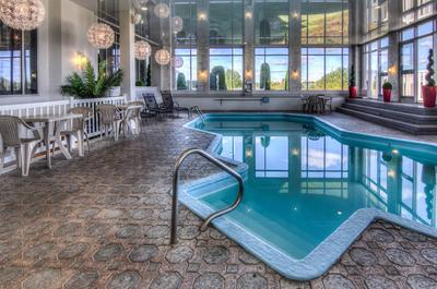 Piscine et spa hôtel du jardin