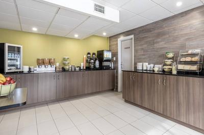Salle à déjeuner   © Choice Hotels Canada