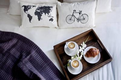 Petit-déjeuner au lit