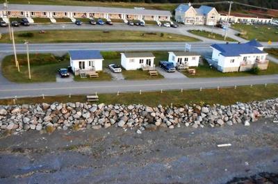 Unités près du fleuve   © Motel et Resto de la Mer