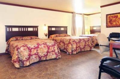 Chambre à trois lits