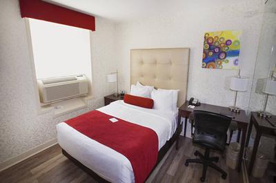 Chambre lit Queen