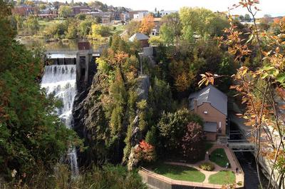 Parcs des Chutes et de la Croix