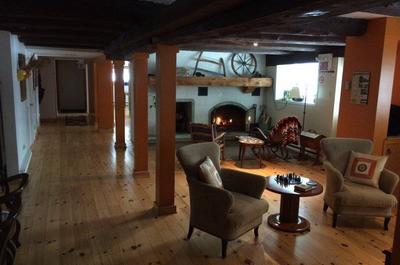 Salon   © Auberge La Grange Country Inn
