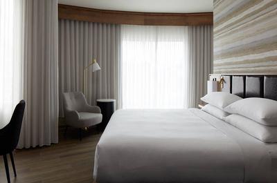 Chambre à 1 lit king   © Marriott Québec Centre-Ville