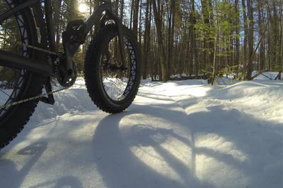 Vélo à pneus surdimensionnés (Fatbike)   © Centre de ski de fond Gai-Luron