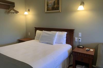 Chambre avec lit Queen